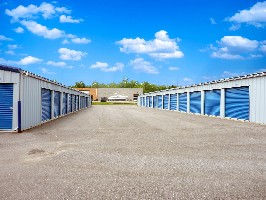 Vaultra Self Storage - Lloydminster Photo 2