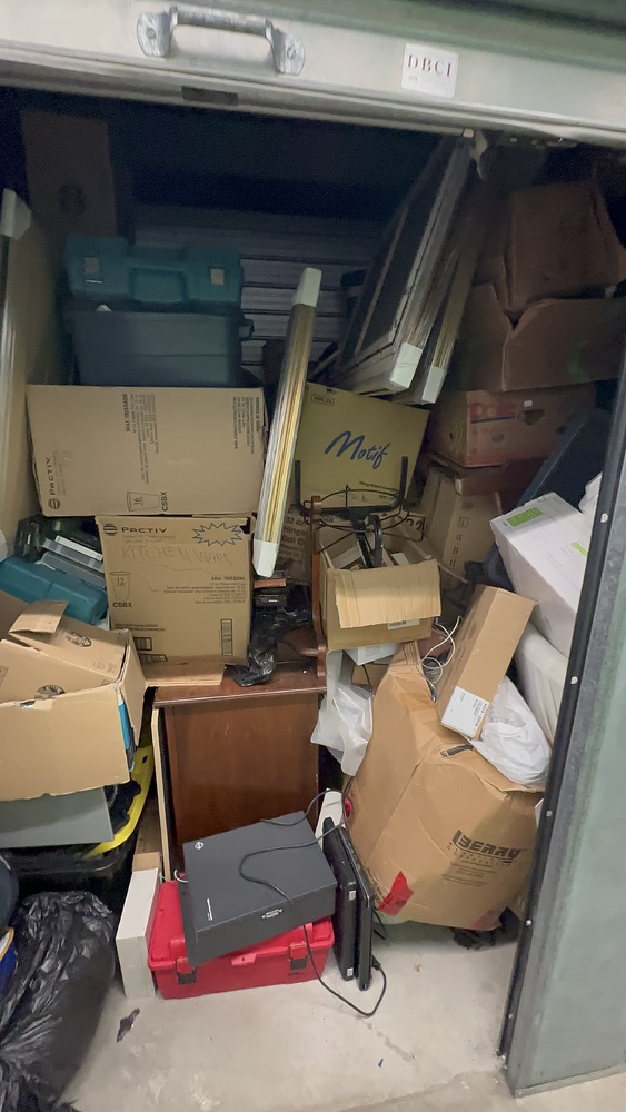 Advanced Self Storage Auction 17292752281801