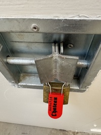 
Warning: Undefined array key 3 in /var/app/current/includes/bottomAuctionsClosingSoon.php on line 235
