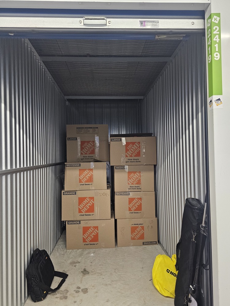 3015 - StorageMart Wicksteed Ave Toronto  auction IB-5354 10