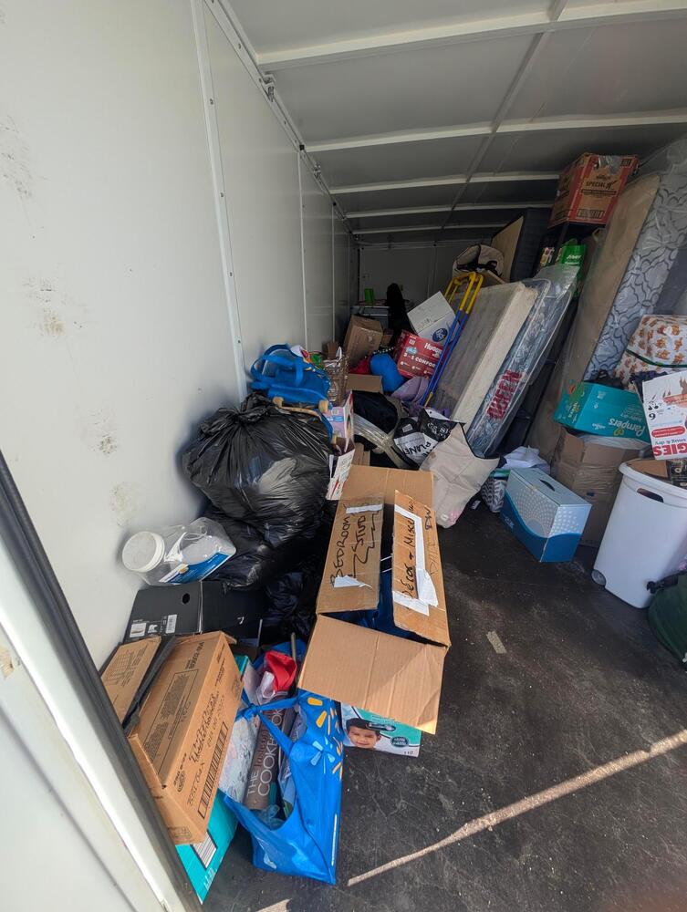 2552 - StorageMart Winterburn RD and 115 Ave  auction IB-6384 40