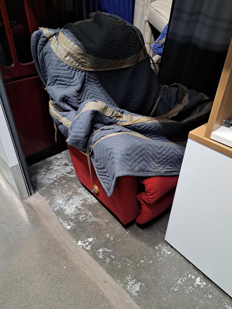 Montreal Mini-Storage - Hodge  auction IB-1515 10