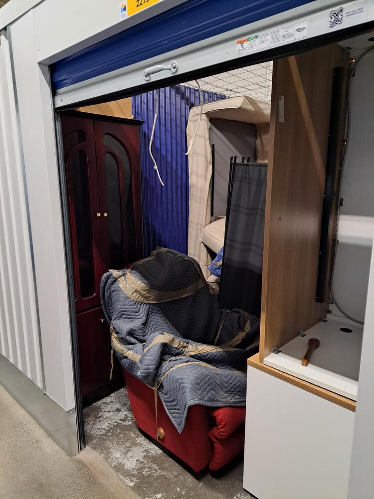 Montreal Mini-Storage - Hodge  auction IB-1515 20