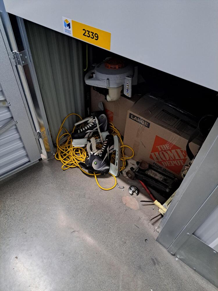 Montreal Mini-Storage - Hodge  auction IB-8882 40