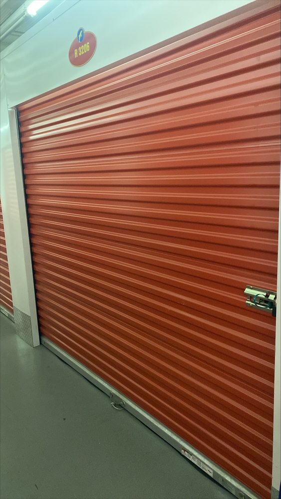 Montreal Mini-Storage - Dollard  auction IB-2265