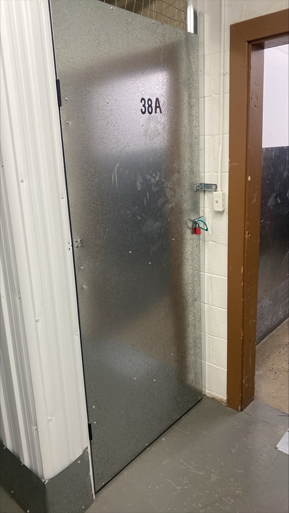 Montreal Mini-Storage - Victoria  auction IB-9492 10