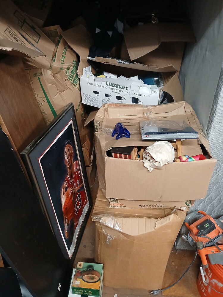 Advantage Self Storage - Salem MA  auction IB-5855 10