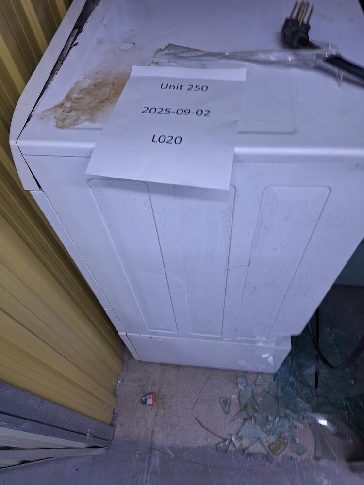 L020 - Depotium Mini-Entrepot - 1819 Rue Montcalm -   auction IB-4766