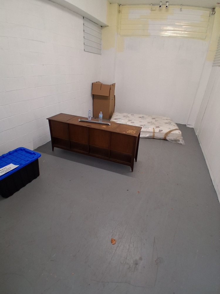 L027 - Depotium Mini-Entrepot - 340 Boul St-Maurice -   auction IB-2250