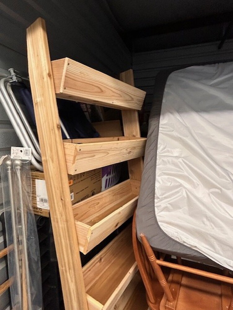 3032 -StorageMart  Ajax  auction IB-9209 30