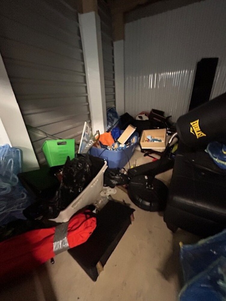 3032 -StorageMart  Ajax  auction IB-9171