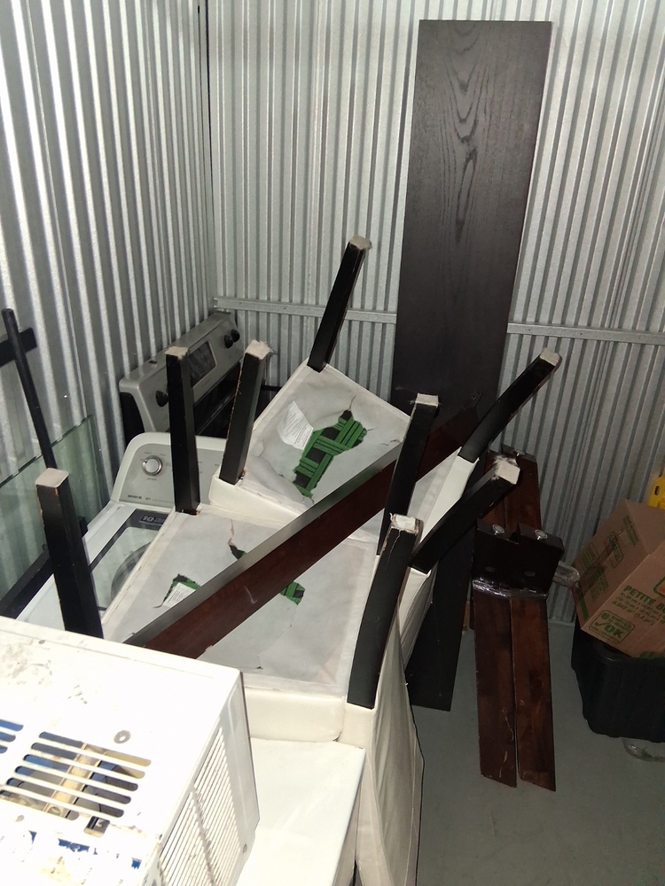 L024 - Depotium Mini-Entrepot - 3555 Boul Cremazie Est -   auction IB-8750 10