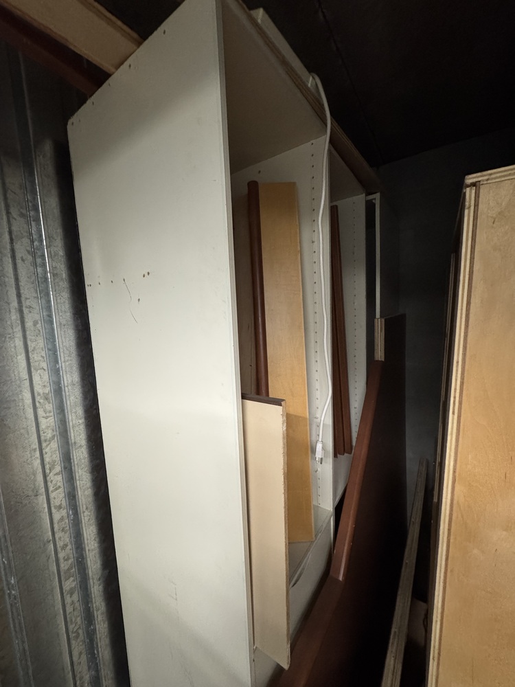 Space Centre Storage  auction IB-4552 10