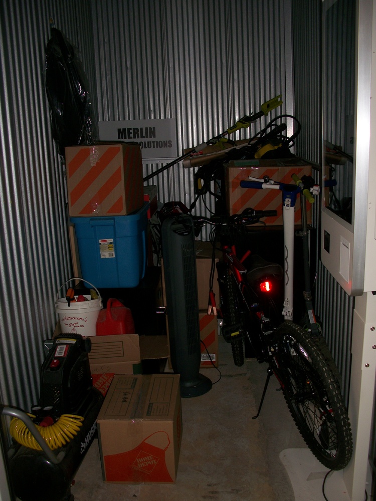 3018 - StorageMart Alden Rd  auction IB-8968 10