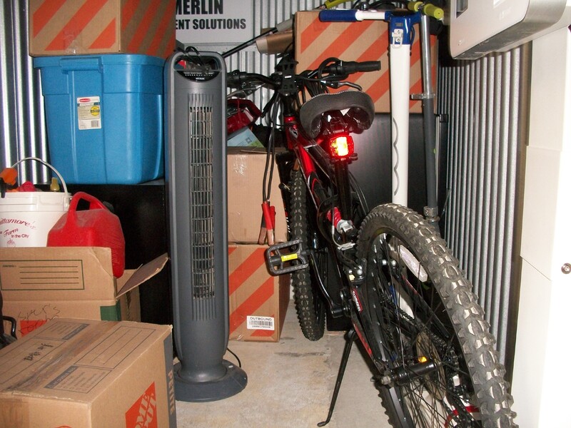 3018 - StorageMart Alden Rd  auction IB-8968 70