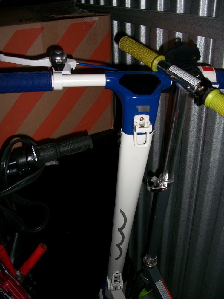 3018 - StorageMart Alden Rd  auction IB-8968 80