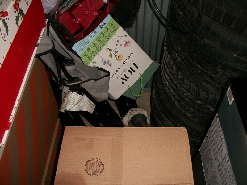 3018 - StorageMart Alden Rd  auction IB-8968 90