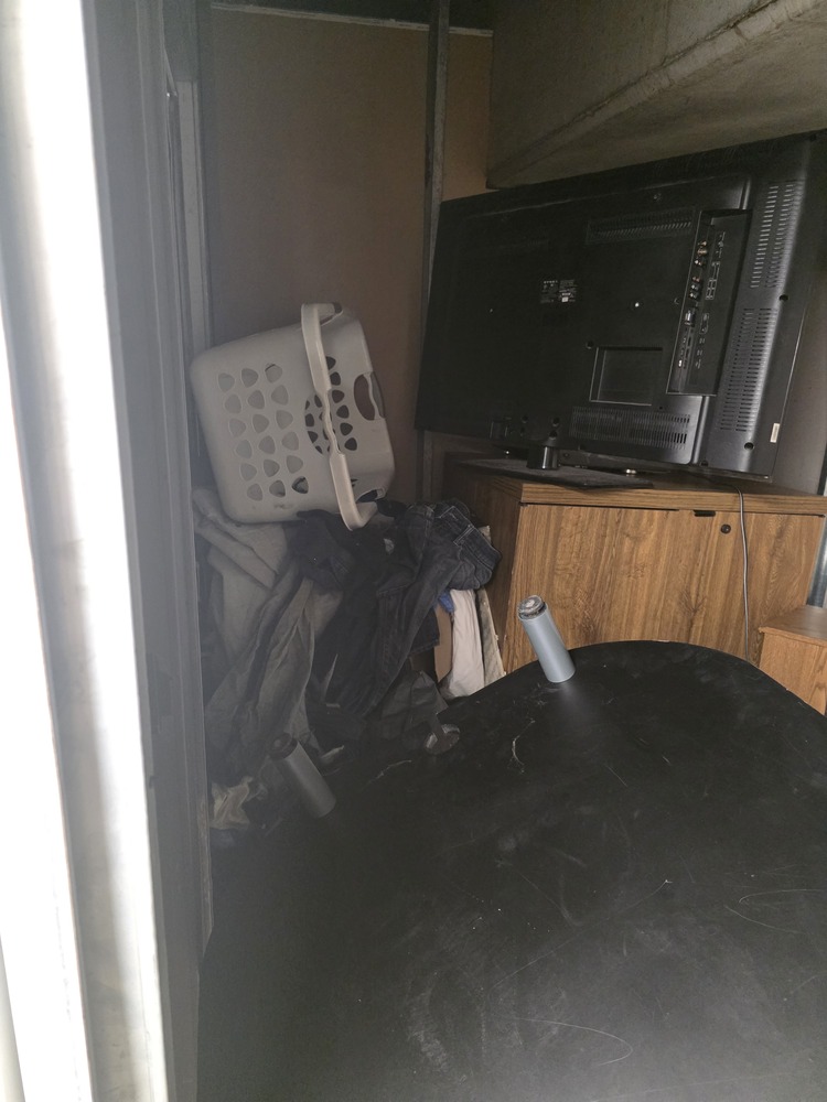 Public Storage P0020 -Vine Ave  auction IB-9143