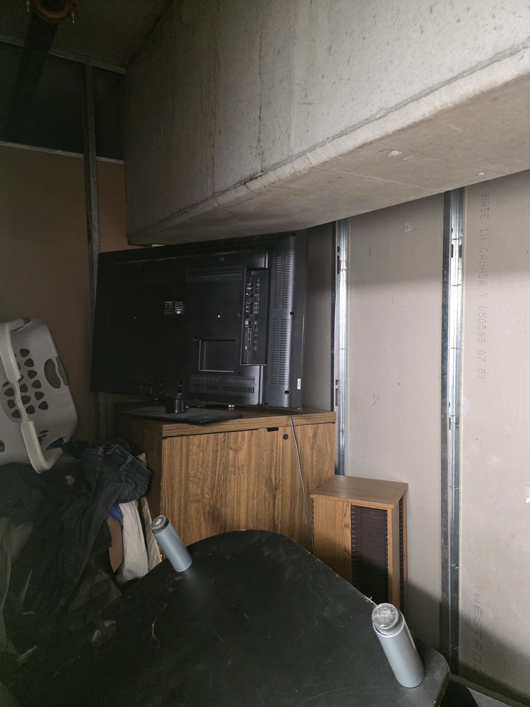 Public Storage P0020 -Vine Ave  auction IB-9143 30