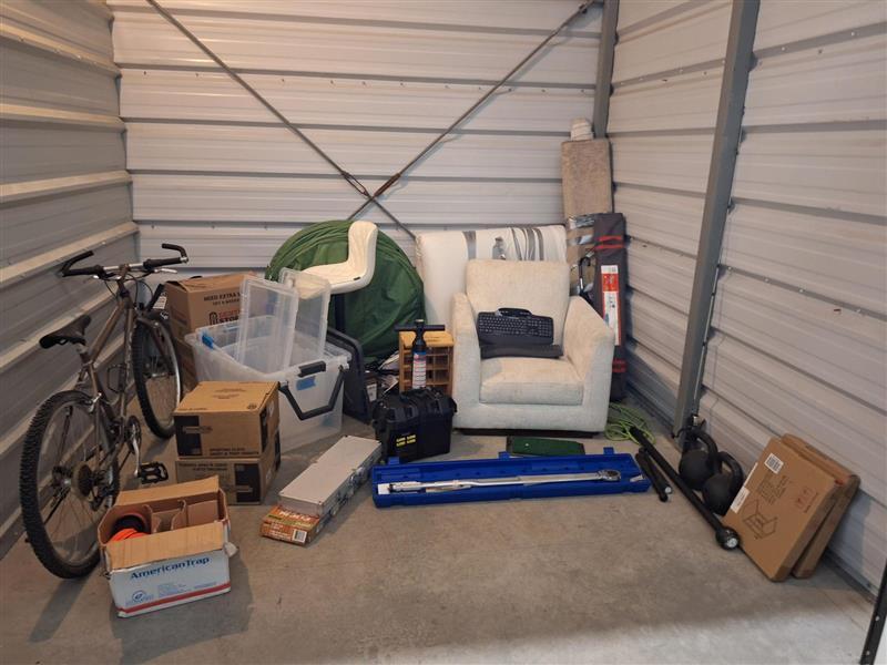 L084 - Sentinel Storage - 2544 Barnet Highway -   auction IB-5940 20