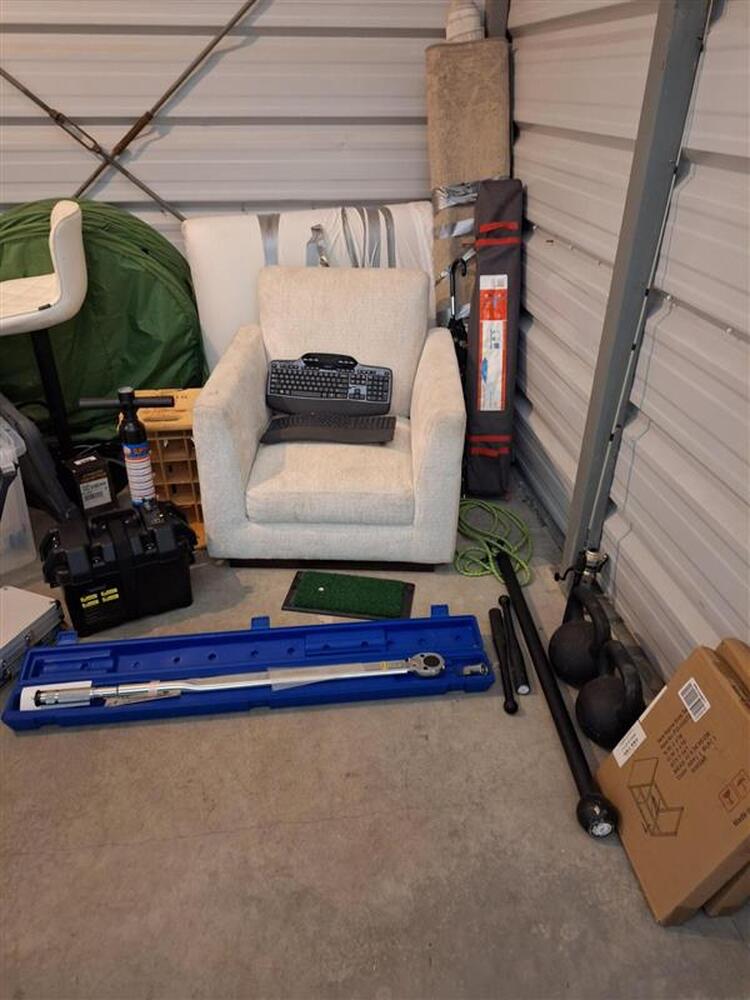 L084 - Sentinel Storage - 2544 Barnet Highway -   auction IB-5940