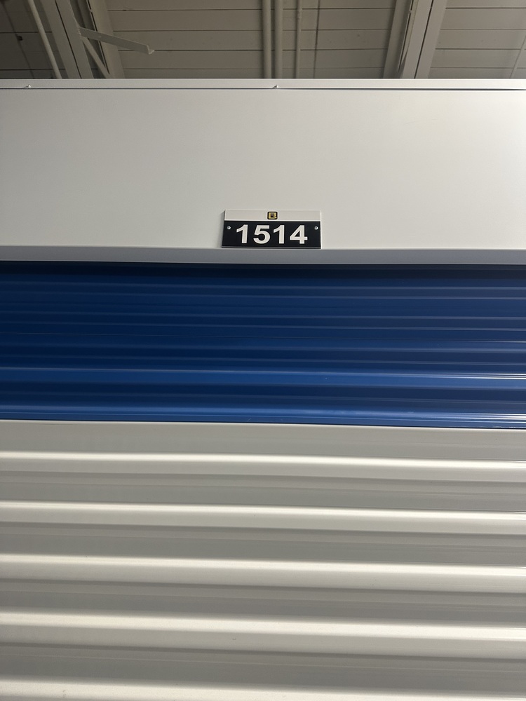 Q SELF STORAGE  auction IB-5538