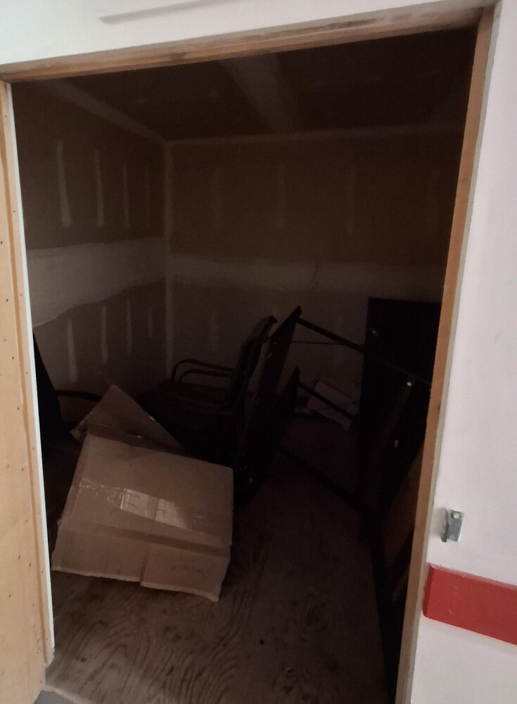 L053 - Sentinel Storage - 11th Avenue -   auction IB-7862 20