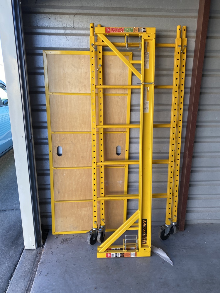 Affordable Attic I  auction IB-1075 10