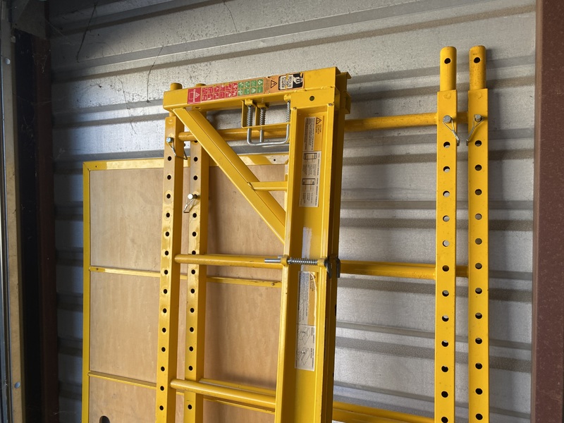 Affordable Attic I  auction IB-1075 20