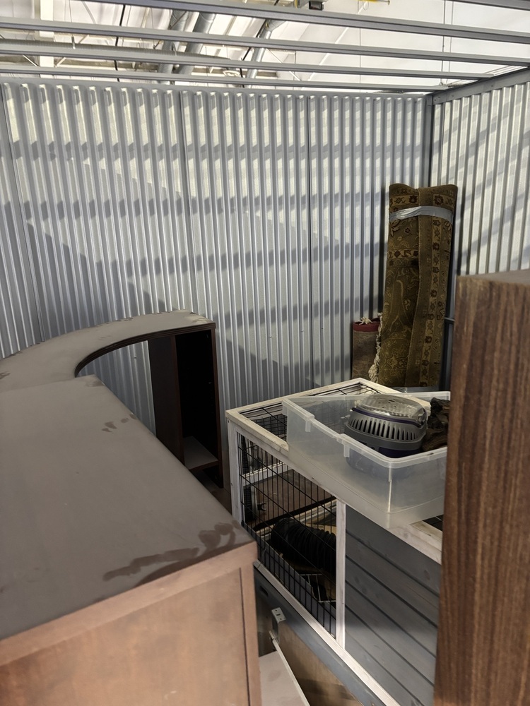 L042 - Access Storage - 3105 Kingsway East -   auction IB-2454 10