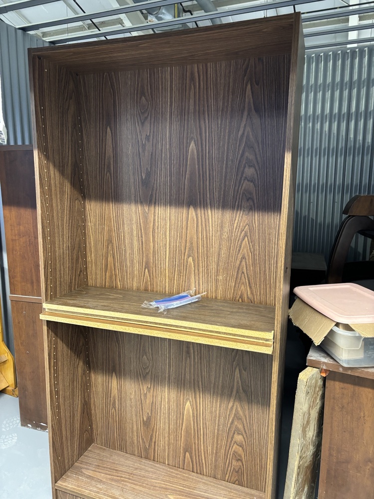 L042 - Access Storage - 3105 Kingsway East -   auction IB-2454 30