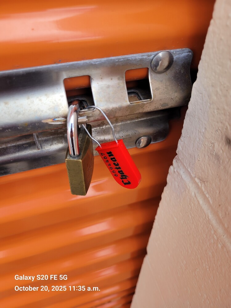 Public Storage P0011 -Queensway E  auction IB-3797 10