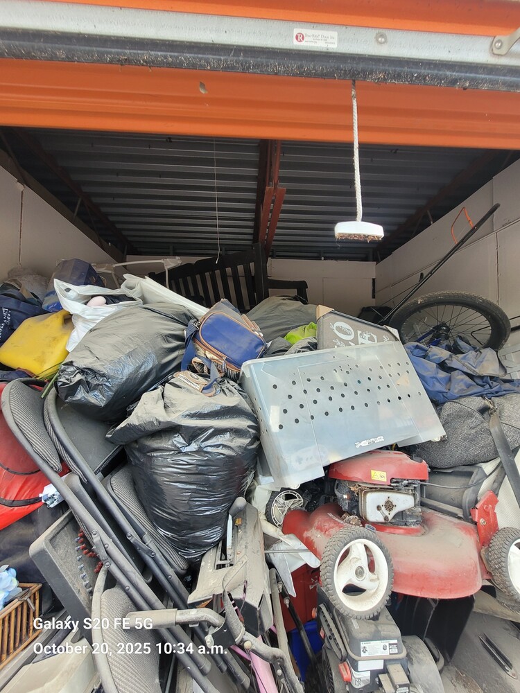 Public Storage P0011 -Queensway E  auction IB-6930 50