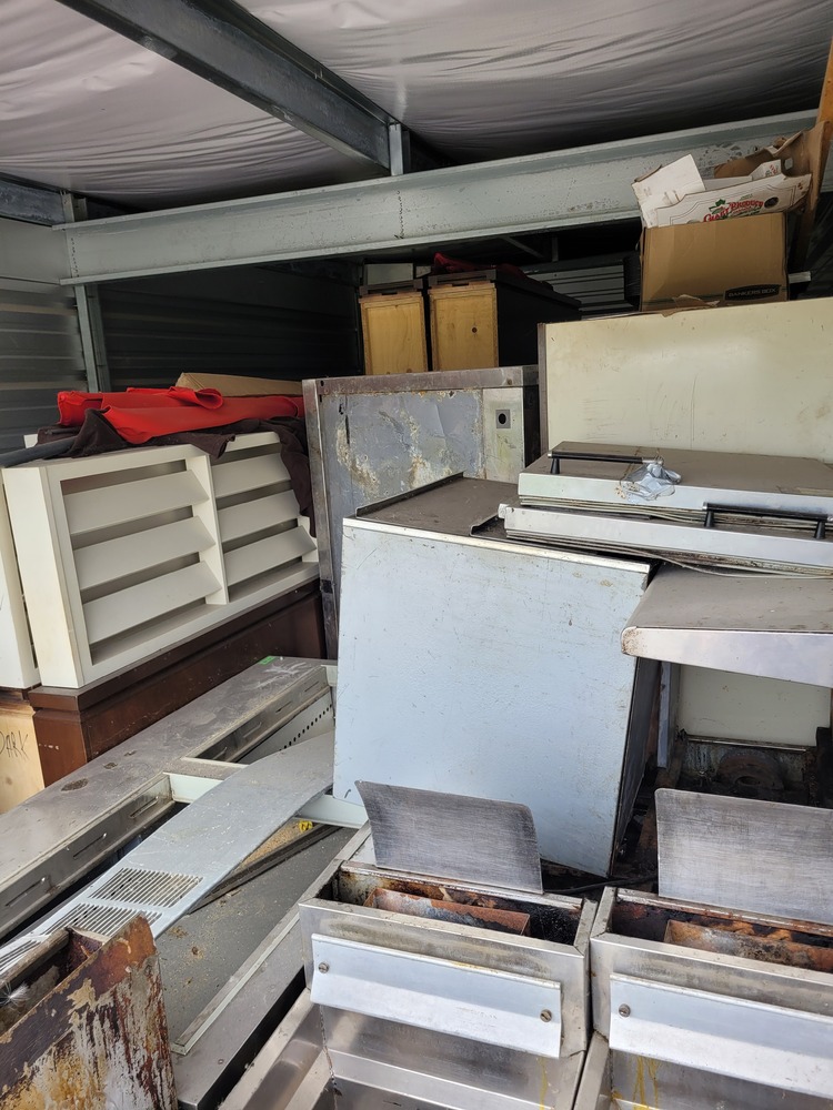 Stanley Self Storage  auction IB-9913 10