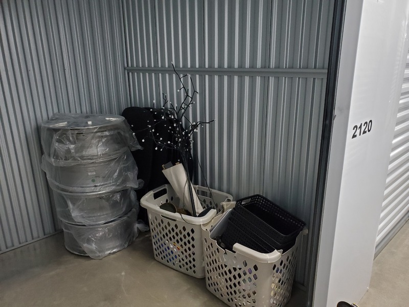 1-800-Self-Storage.com on Southfield  auction IB-6913