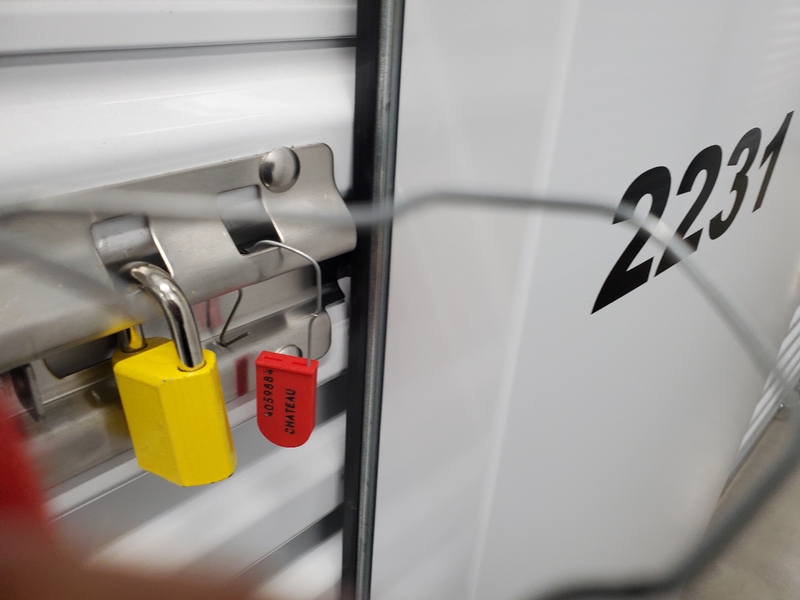 1-800-Self-Storage.com on Southfield  auction IB-9122 10