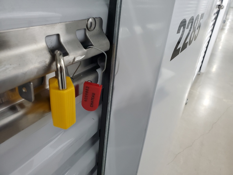 1-800-Self-Storage.com on Southfield  auction IB-6059 30