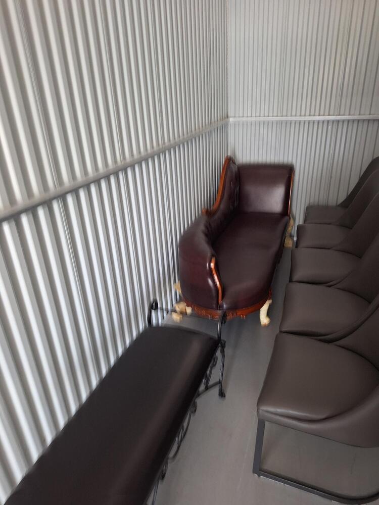 L146 - Depotium Mini Entrepot - 2600 Matte Boul, Brossard -   auction IB-3870 20