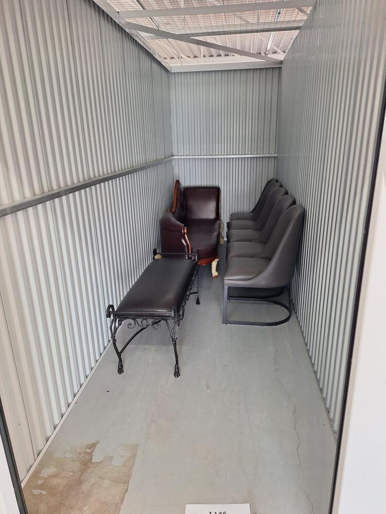 L146 - Depotium Mini Entrepot - 2600 Matte Boul, Brossard -   auction IB-3870 10