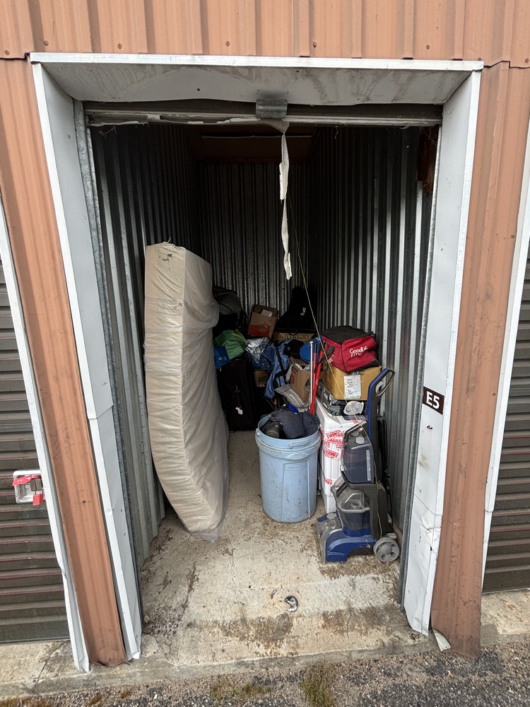 L011 - Access Storage - 95 Gibson St -   auction IB-3072 70