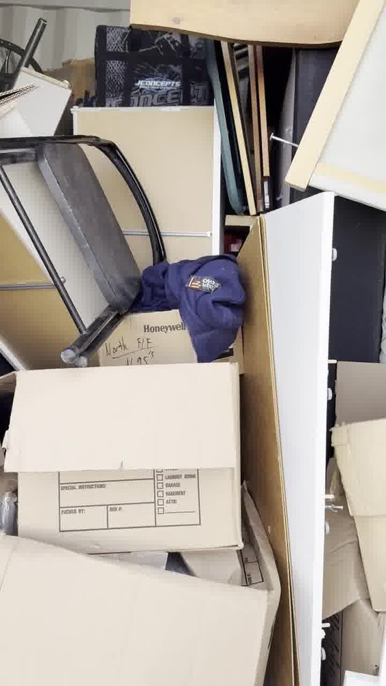 Box It Up - Chilliwack  auction IB-5582 50