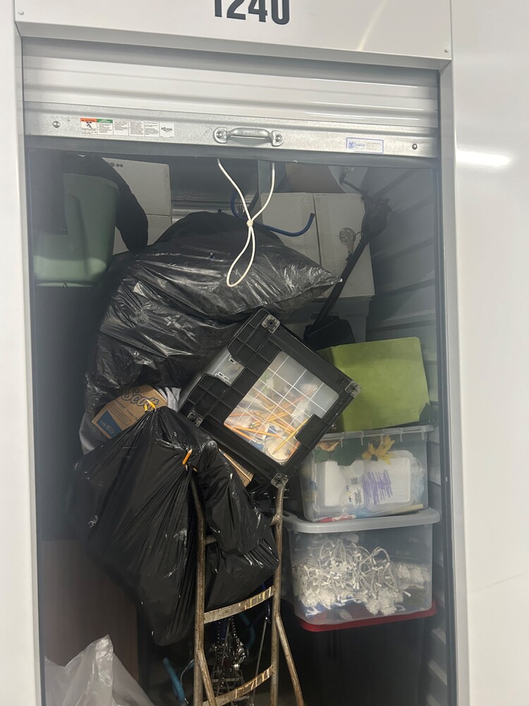 DEStorage.com New Garden  auction IB-8483