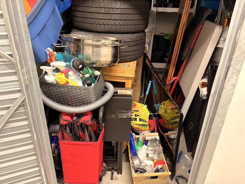 Public Storage P0030 - Broadway St  auction IB-2560 90