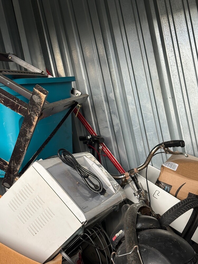 L178 - Access Storage - 75 Richmond St., Chatham -   auction IB-7086 10