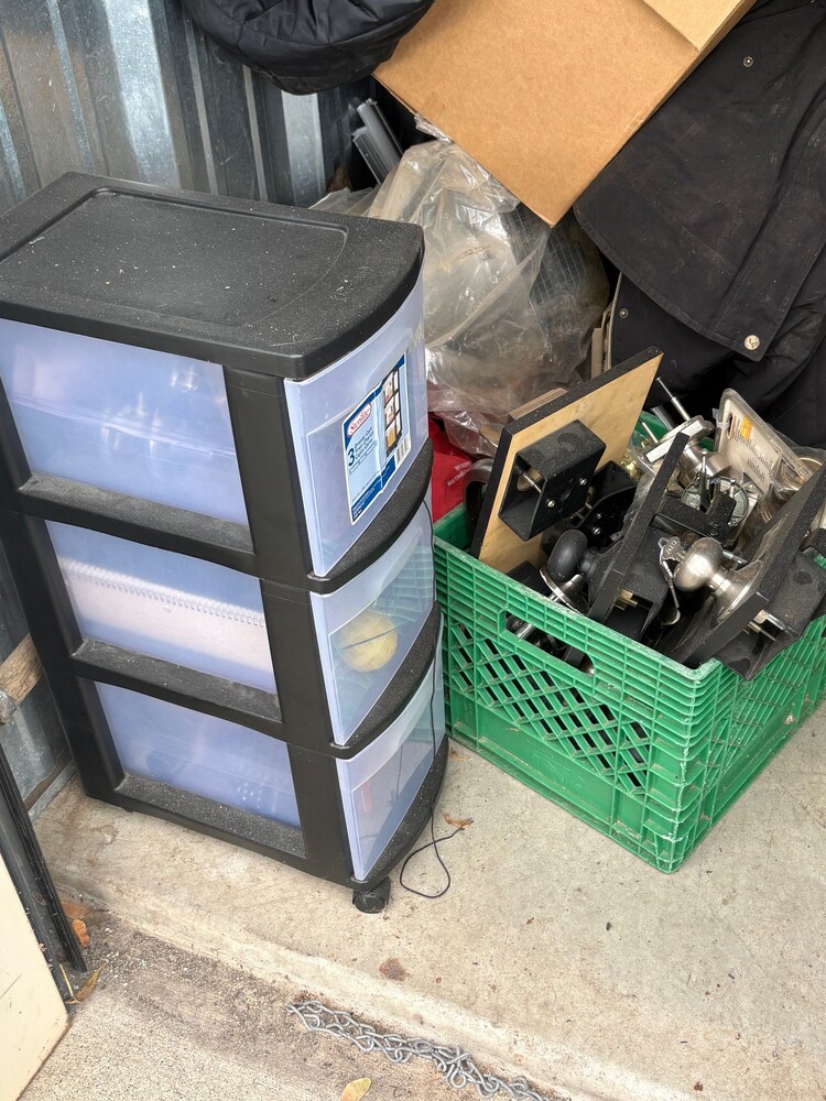 L178 - Access Storage - 75 Richmond St., Chatham -   auction IB-7086 20