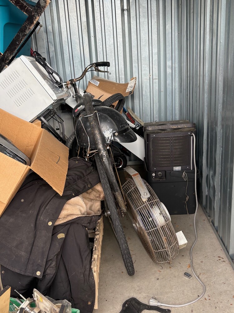 L178 - Access Storage - 75 Richmond St., Chatham -   auction IB-7086 40