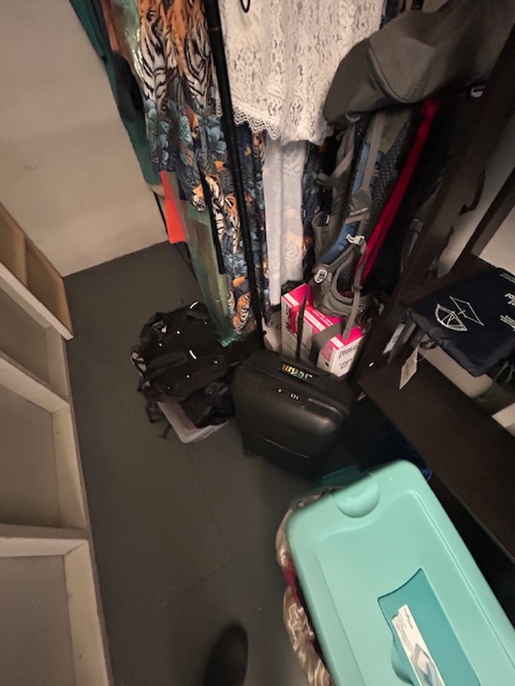 Storguard - Yaletown Mini Storage  auction IB-4120 20