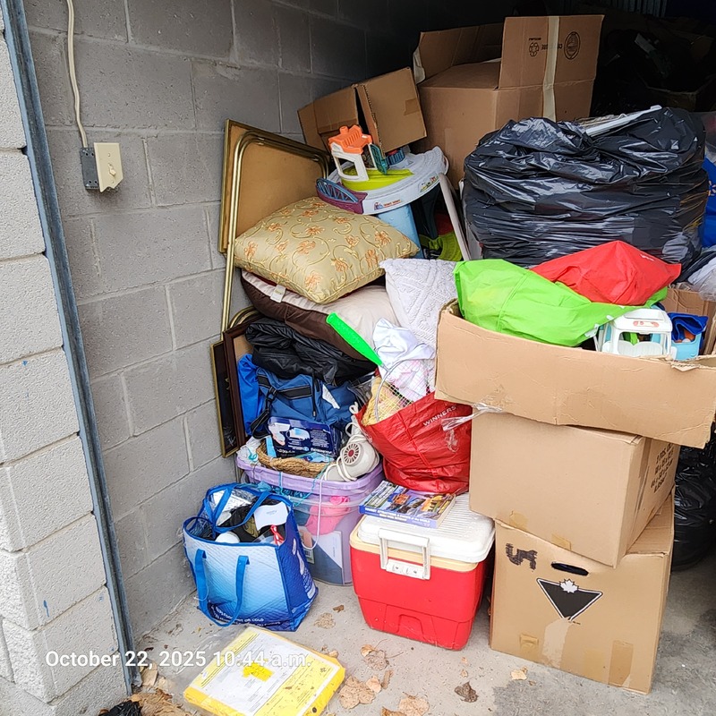 Moving & Storage at Confederation St  auction IB-5265 40