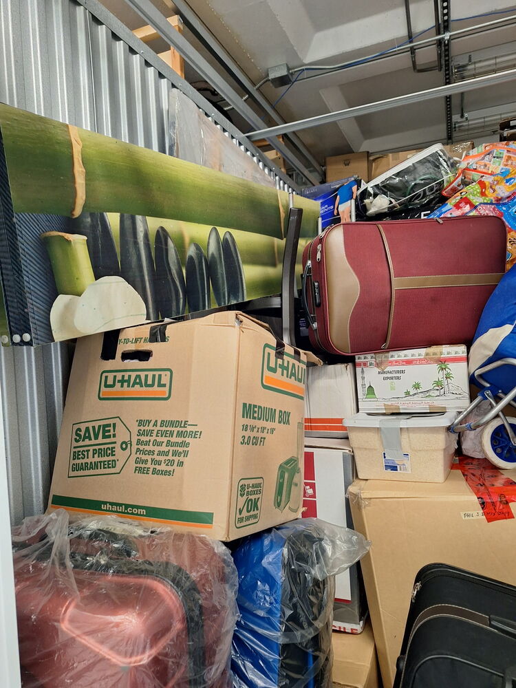 Vault Valet Storage  auction IB-1885