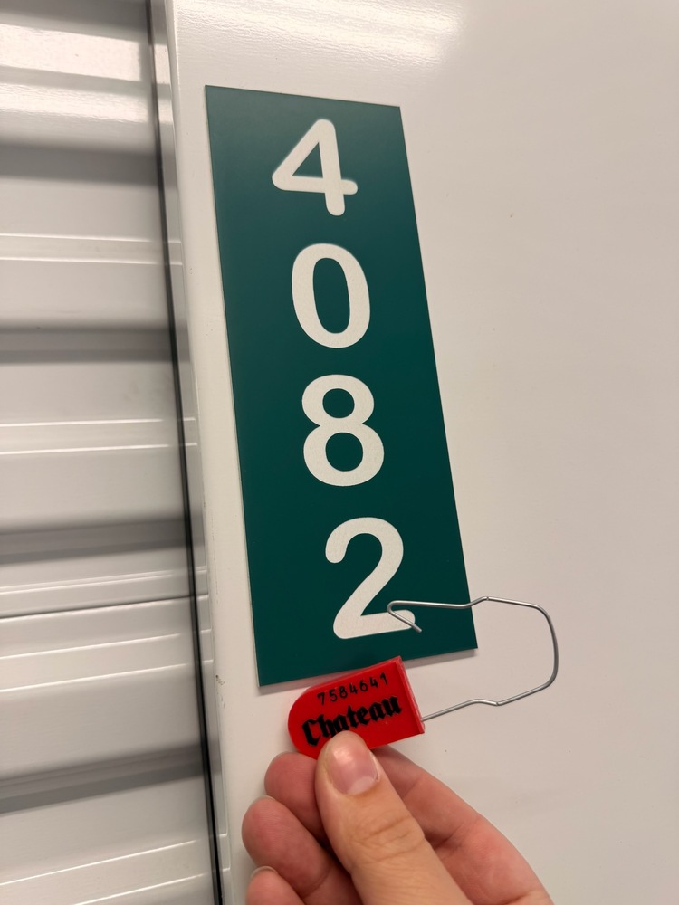 1-800-Self-Storage.com of  Melvindale, Michigan  auction IB-6400